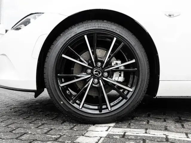 Gebraucht Mazda MX5 Exclusive 184 PS (135 kW) 2024 Weiss Cabrio