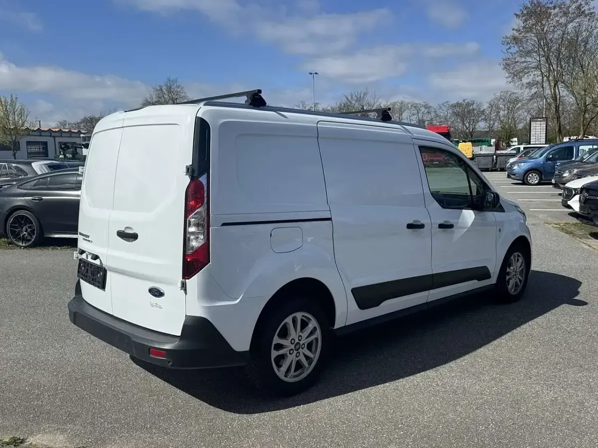 Używany Ford Transit 99 KM (72 kW) 2023 Biały Minivan