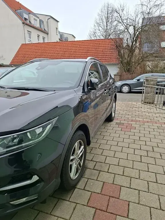 Gebraucht Nissan Qashqai 158 PS (116 kW) 2021 Schwarz SUV