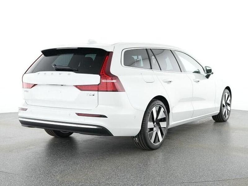 Gebraucht Volvo V60 Ultra 398 PS (292 kW) 2025 Weiß Kombi