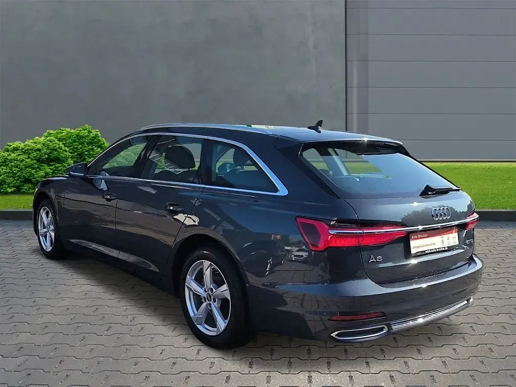 Gebraucht Audi A6 Sport 204 PS (150 kW) 2023 Grau Kombi