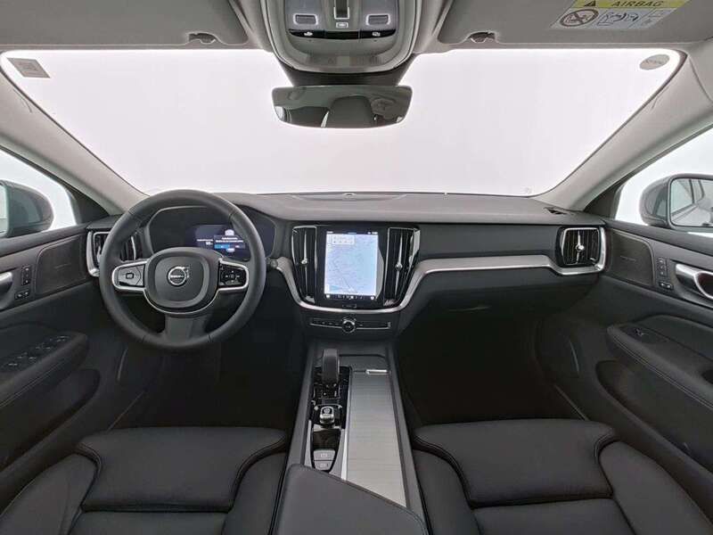 Gebraucht Volvo V60 CC Plus 197 PS (144 kW) 2023 Grau Kombi