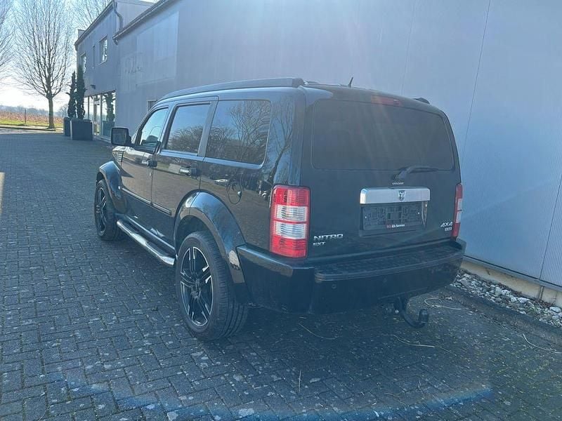 Gebraucht Dodge Nitro SXT 177 PS (130 kW) 2009 Schwarz SUV
