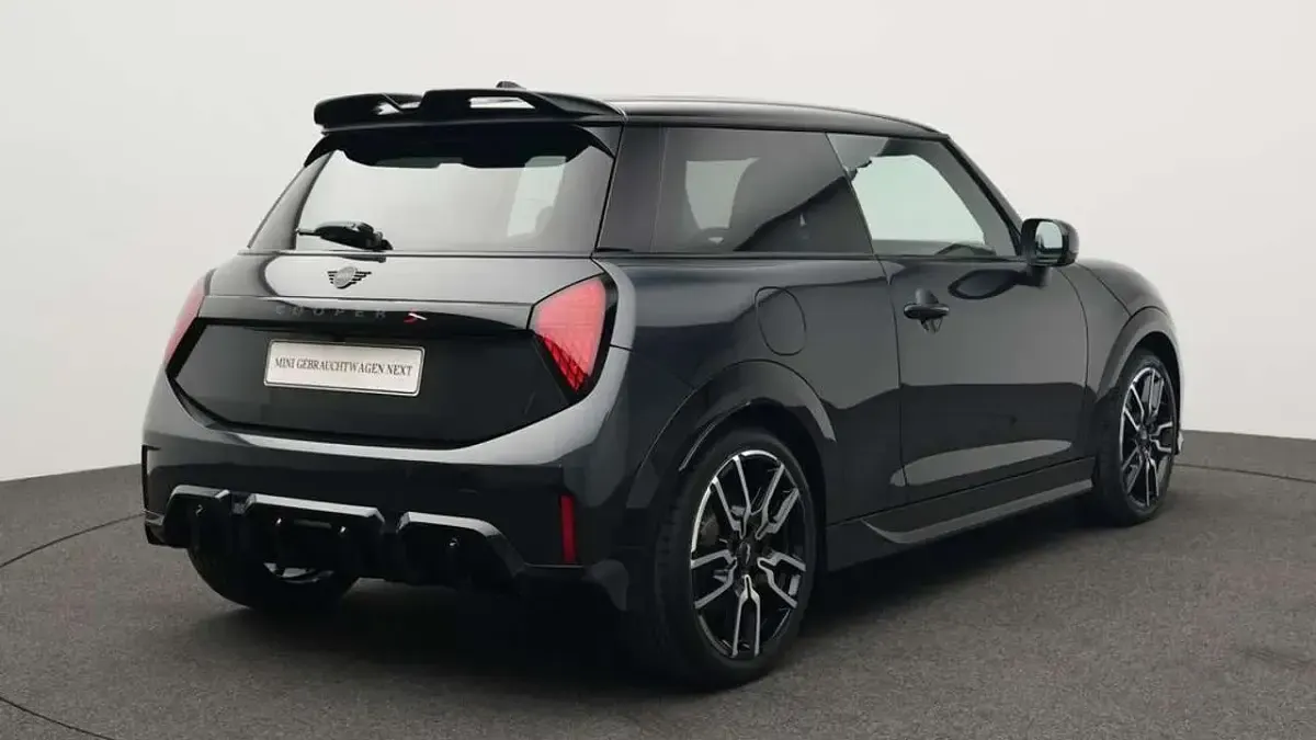 Gebraucht Mini John Cooper Works 204 PS (150 kW) 2025 Grau Kleinwagen