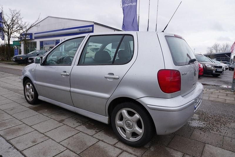 Gebraucht VW Polo 60 PS (44 kW) 2001 Silber Kleinwagen