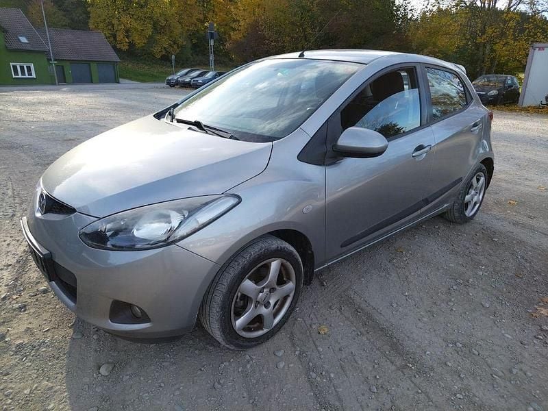 Gebraucht Mazda 2 Active 75 PS (55 kW) 2010 Grau Limousine