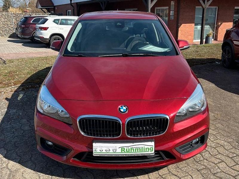 Gebraucht BMW 220 Active Tourer Advantage 192 PS (141 kW) 2017 Rot Van / Kleinbus