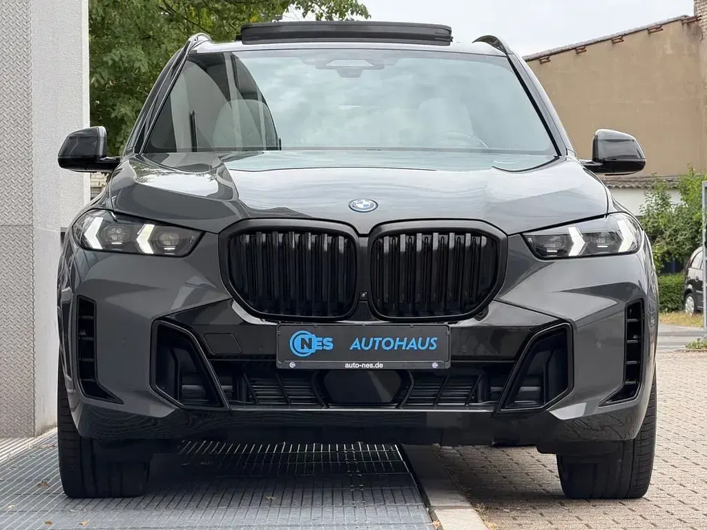 Gebraucht BMW X5 M Sport 489 PS (359 kW) 2023 Grau SUV