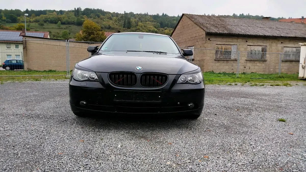Gebraucht BMW 525 177 PS (130 kW) 2005 Schwarz Limousine