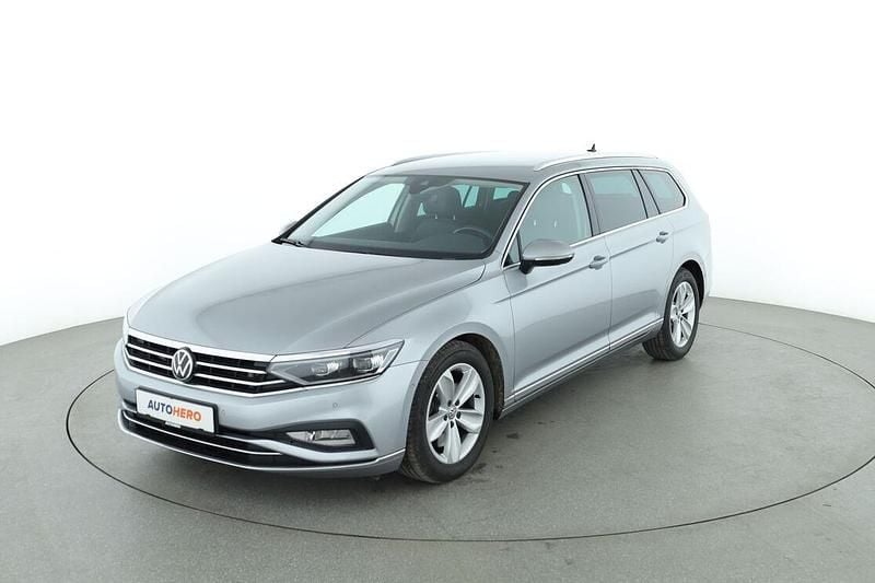 Grau Gebraucht 2020 VW Passat Elegance Kombi | 26.390 € (Etwas zu teuer) - Bild 1/3