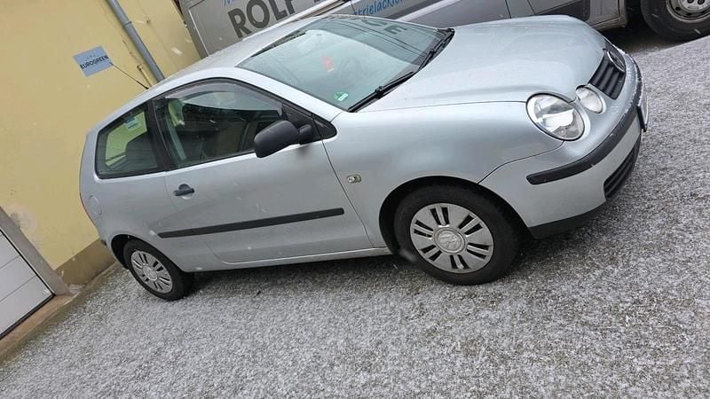 Silber Gebraucht 2002 VW Polo Kleinwagen | 1.000 € (Fairer Preis) - Bild 1/4