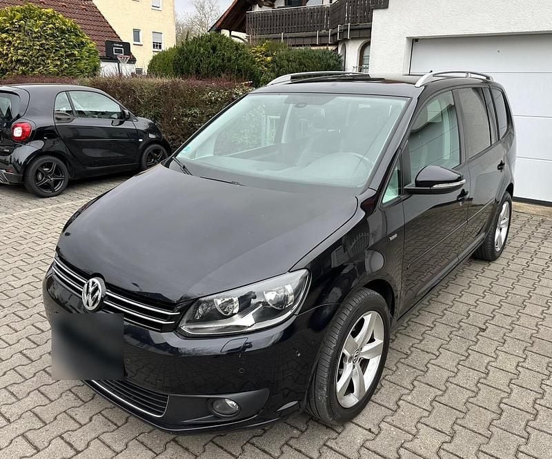 Gebraucht VW Touran Life 140 PS (102 kW) 2013 Schwarz Van / Kleinbus
