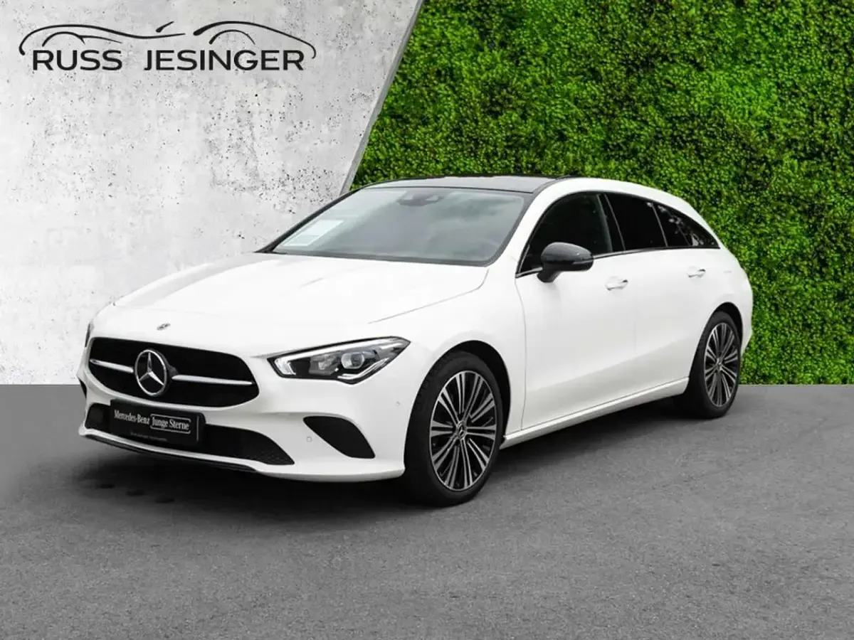 Gebraucht Mercedes CLA200 Progressive 150 PS (110 kW) 2022 Weiß Coupé