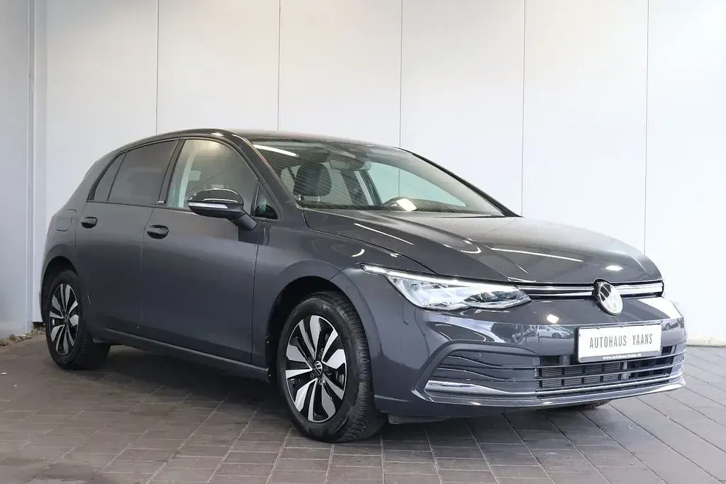 Gebraucht VW Golf VIII Move 150 PS (110 kW) 2024 Grau Limousine