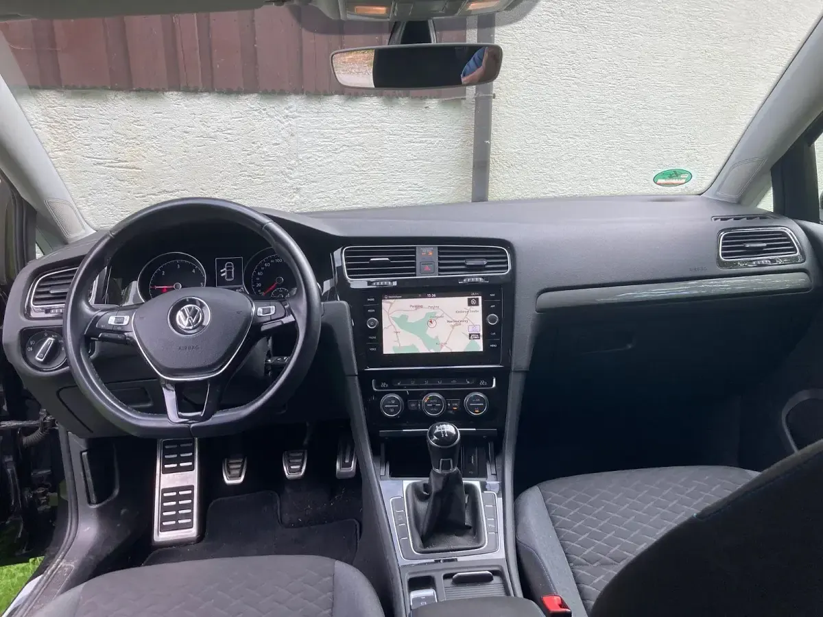 Gebraucht VW Golf VII Join 116 PS (85 kW) 2019 Schwarz Limousine
