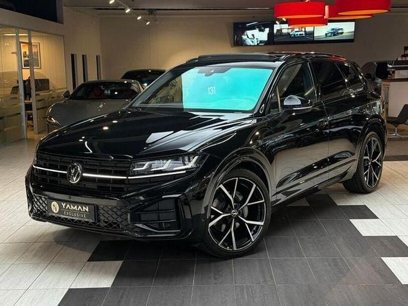 Schwarz Gebraucht 2023 VW Touareg R-line SUV | 63.750 € (Etwas zu teuer) - Bild 1/4