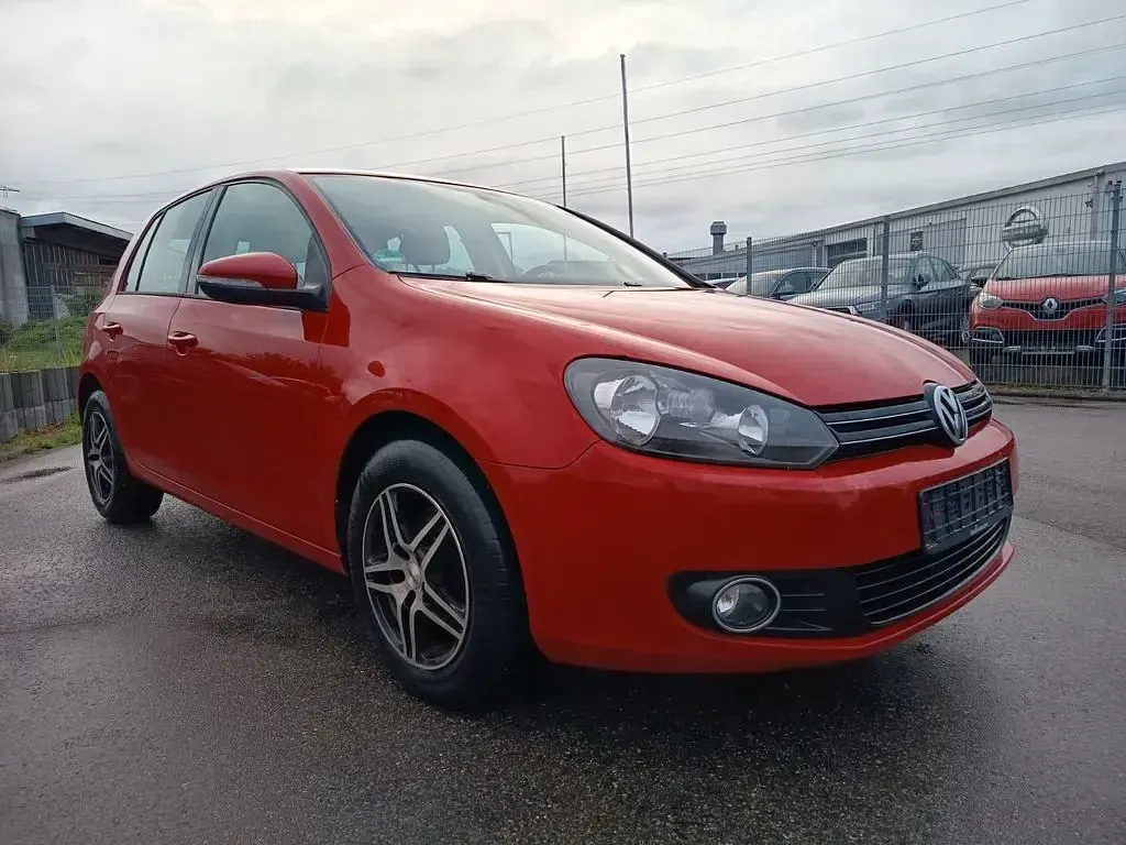 Gebraucht VW Golf VII Comfortline 122 PS (89 kW) 2012 Rot Limousine