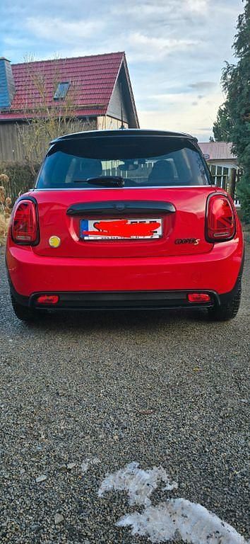 Gebraucht Mini Cooper SE Classic 135 kW (184 PS) 2023 Rot Kleinwagen