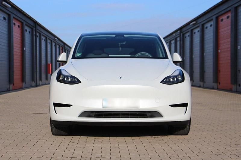 Gebraucht Tesla Model Y Standard Range 219 kW (299 PS) 2024 Weiß SUV