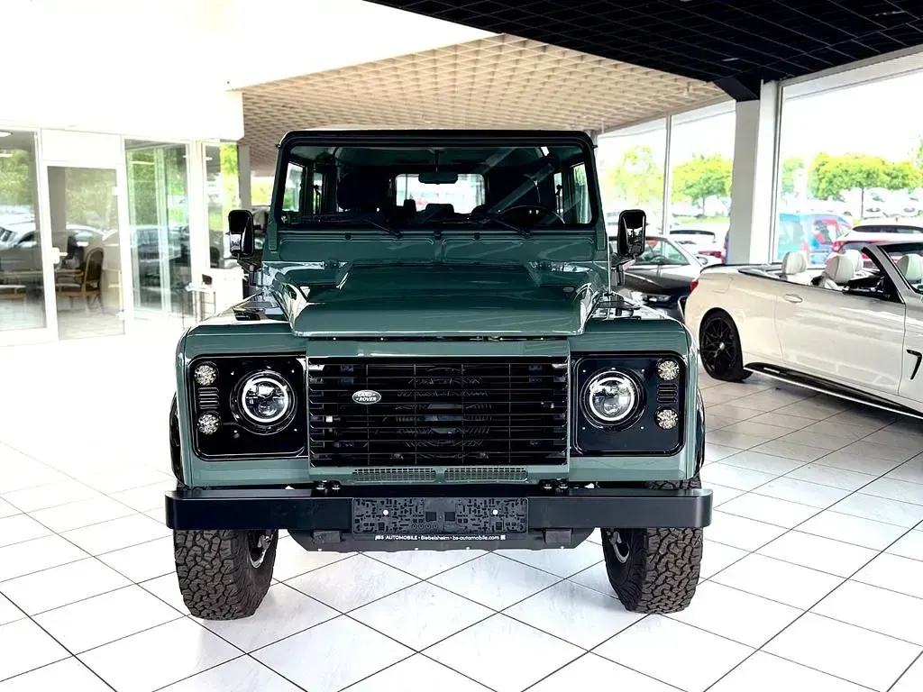 Gebraucht Land Rover Defender SE 122 PS (89 kW) 2015 Grün SUV