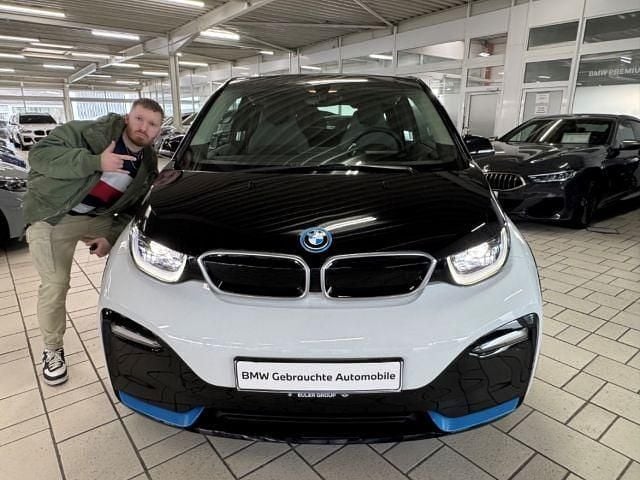Gebraucht BMW i3 135 kW (184 PS) 2022 Capparisweiß mit akzent bmw i Kleinwagen
