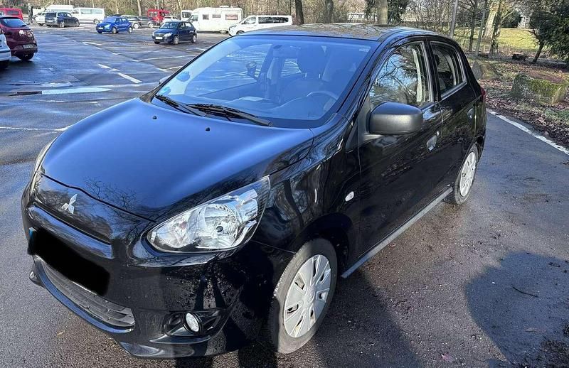 Gebraucht Mitsubishi Space Star 71 PS (52 kW) 2015 Schwarz Limousine