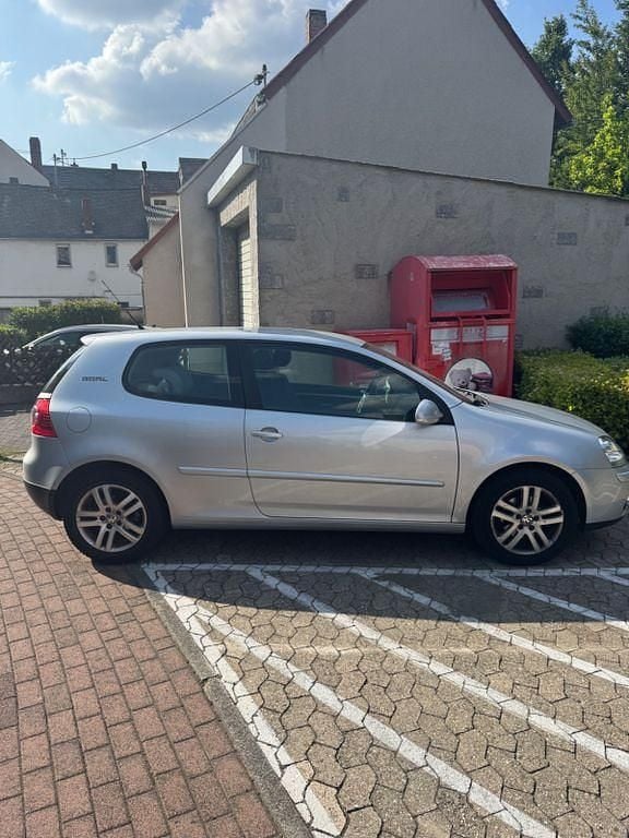 Silber Gebraucht 2006 VW Golf V Goal Limousine | 3.649 € (Guter Preis) - Bild 1/4