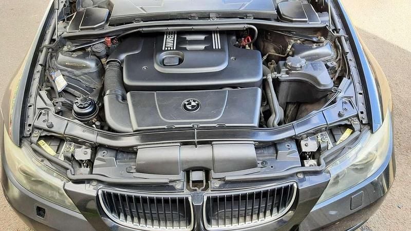 Gebraucht BMW 320 163 PS (119 kW) 2007 Limousine