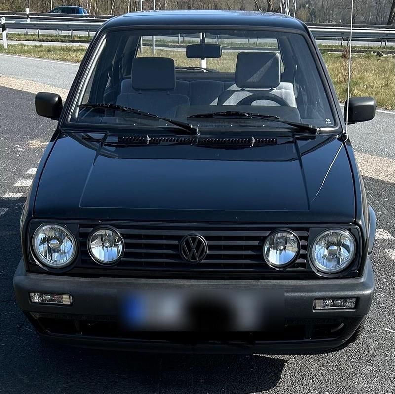 Schwarz Gebraucht 1989 VW Golf II GT Limousine | 9.500 € - Bild 1/4