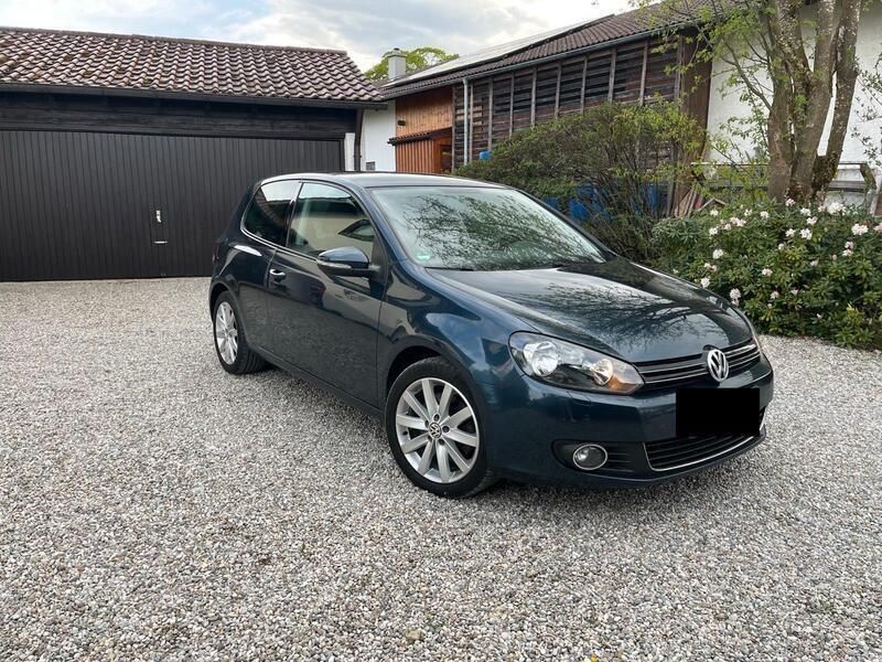 Blau Gebraucht 2009 VW Golf VI Limousine | 1.700 € (Superpreis) - Bild 1/4