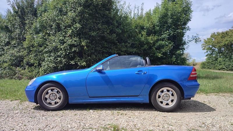 Blau Gebraucht 2000 Mercedes SLK200 Cabrio | 2.990 € (Fairer Preis) - Bild 1/4