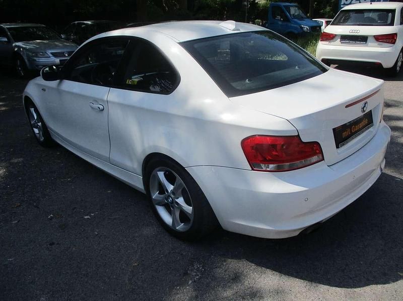 Gebraucht BMW 120 Coupé 170 PS (125 kW) 2011 Weiß Coupé