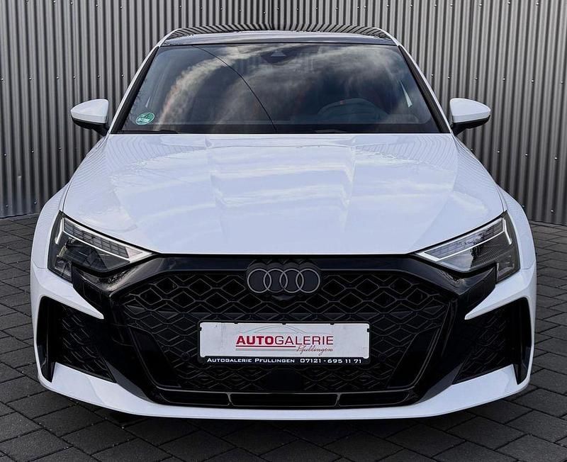 Gebraucht Audi RS3 Sport 400 PS (294 kW) 2025 Weiß Limousine