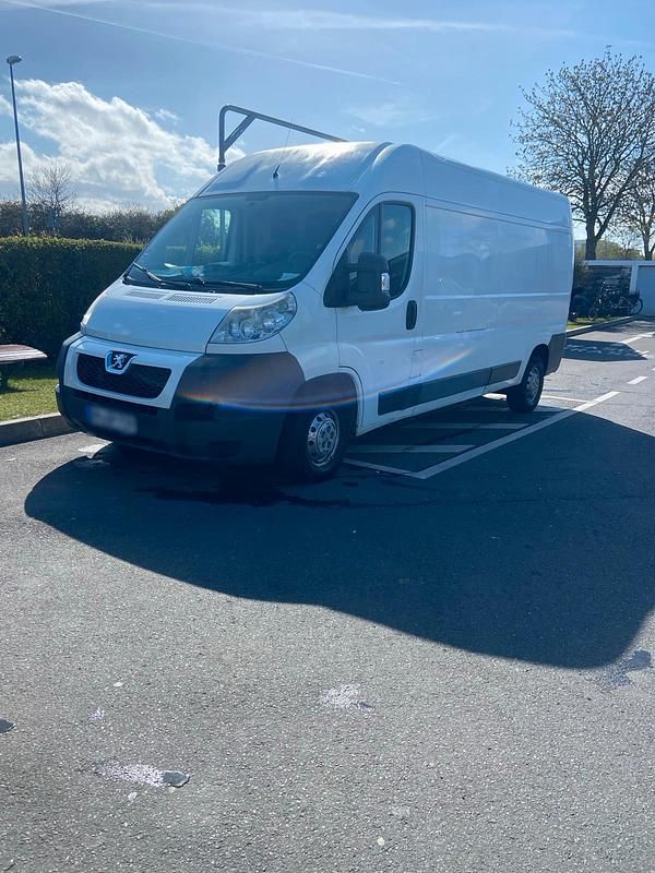 Gebraucht Peugeot Boxer 131 PS (96 kW) 2012 Weiß Van