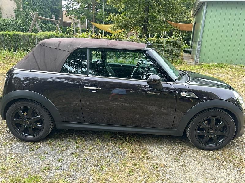 Second-hand Mini Cooper Cabriolet 122 CP (89 kW) 2012 Maro Cabrio