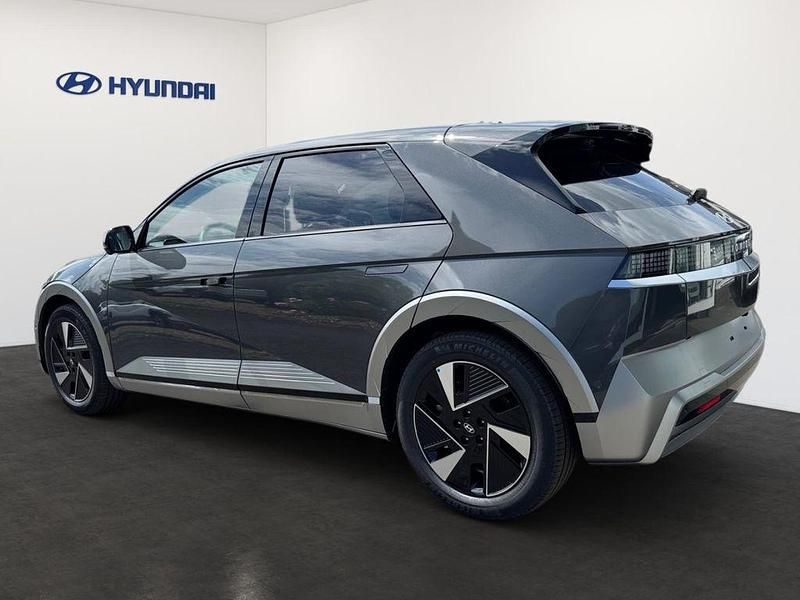 Neu Hyundai Ioniq Techniq 167 kW (228 PS) 2025 Grau Kleinwagen