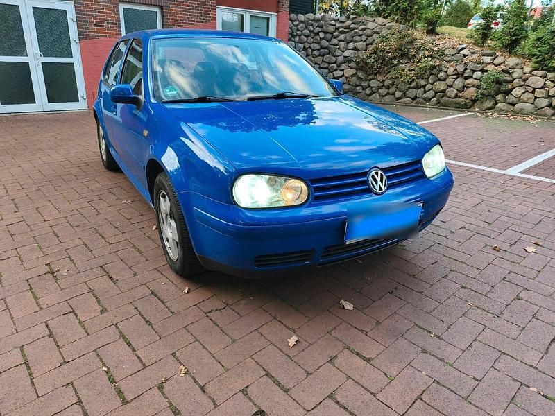 Blau Gebraucht 1998 VW Golf IV Limousine | 2.000 € (Fairer Preis) - Bild 1/4
