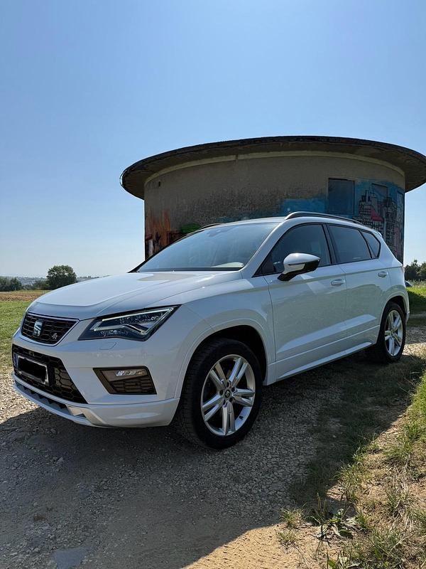 Weiß Gebraucht 2019 Seat Ateca FR SUV | 24.990 € (Fairer Preis) - Bild 1/4