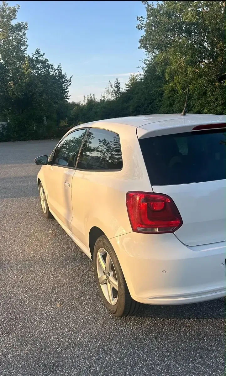 Gebraucht VW Polo 69 PS (50 kW) 2010 Weiß Kleinwagen