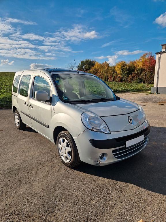 Grau Gebraucht 2011 Renault Kangoo Happy Family Van / Kleinbus | 4.399 € (Guter Preis) - Bild 1/4