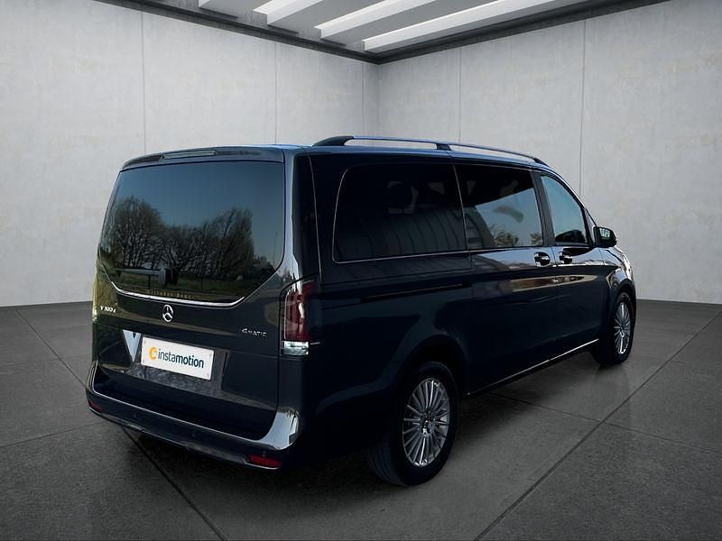 Gebraucht Mercedes V300 237 PS (174 kW) 2025 Grau Van / Kleinbus