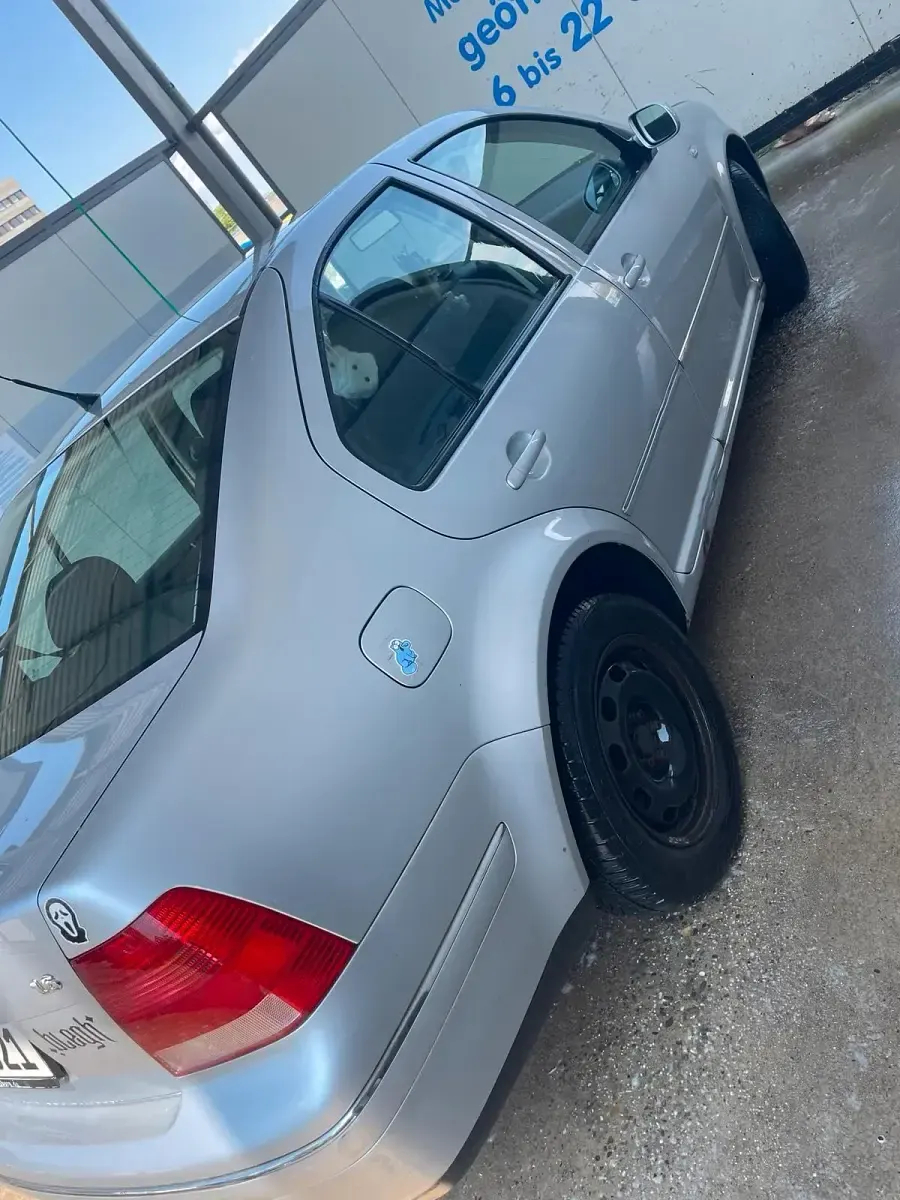 Occasion VW Bora 105 ch (77 kW) 2003 Argent Berline