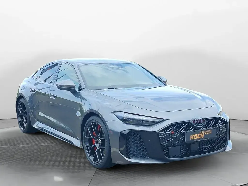 Neu Audi RS5 Sport 640 PS (470 kW) 2026 Daytonagrau perleffekt Limousine