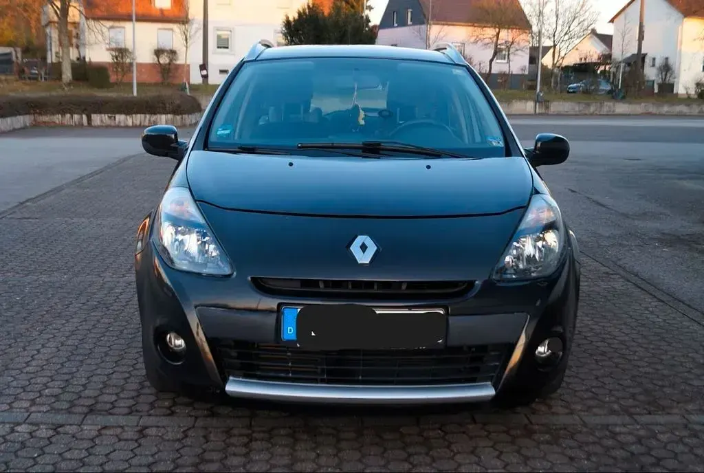Gebraucht Renault Clio III 103 PS (75 kW) 2011 Schwarz Limousine