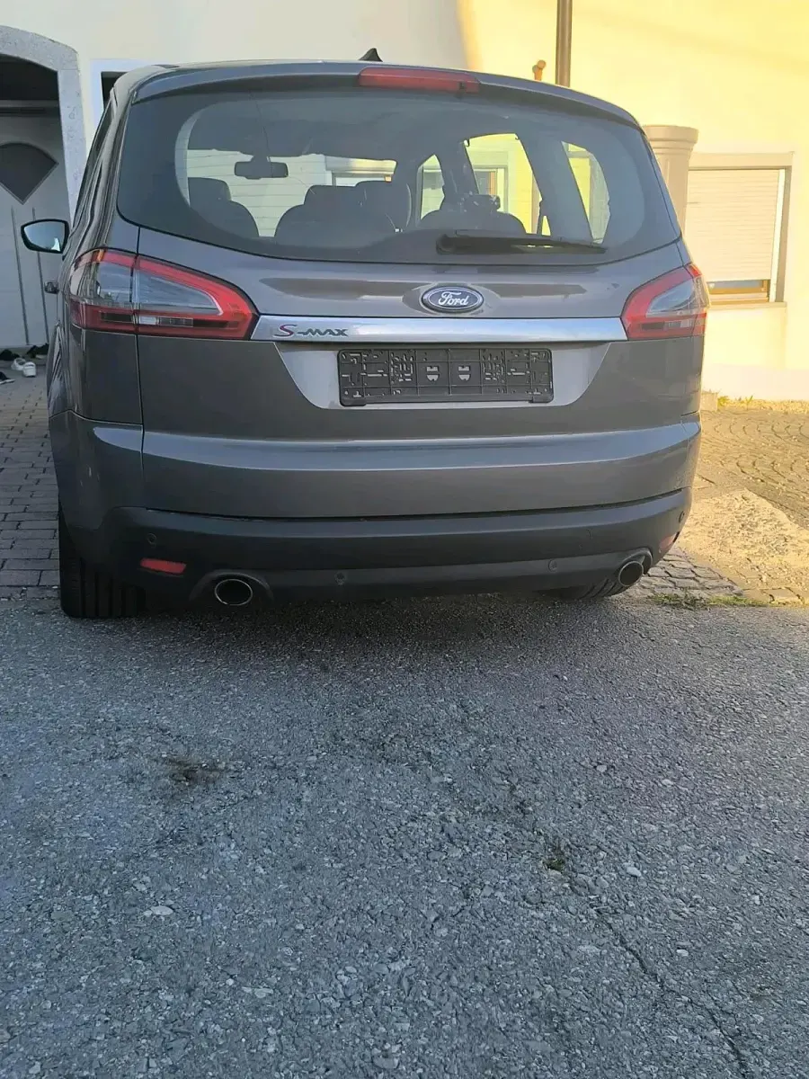 Gebraucht Ford S-MAX S 200 PS (147 kW) 2013 Braun Van / Kleinbus