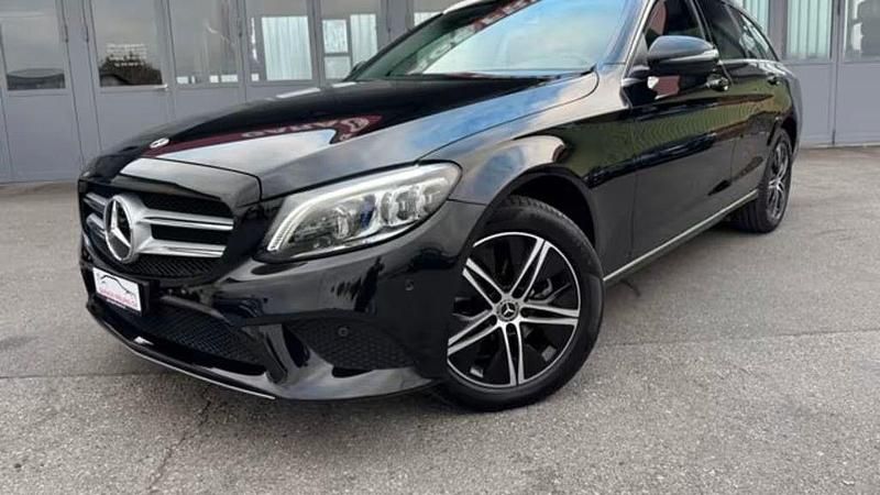 Schwarz Gebraucht 2020 Mercedes C220 Kombi | 13.000 € (Teuer) - Bild 1/4