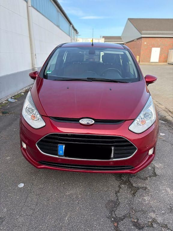 Gebraucht Ford B-MAX Titanium 101 PS (74 kW) 2017 Rot Van / Kleinbus