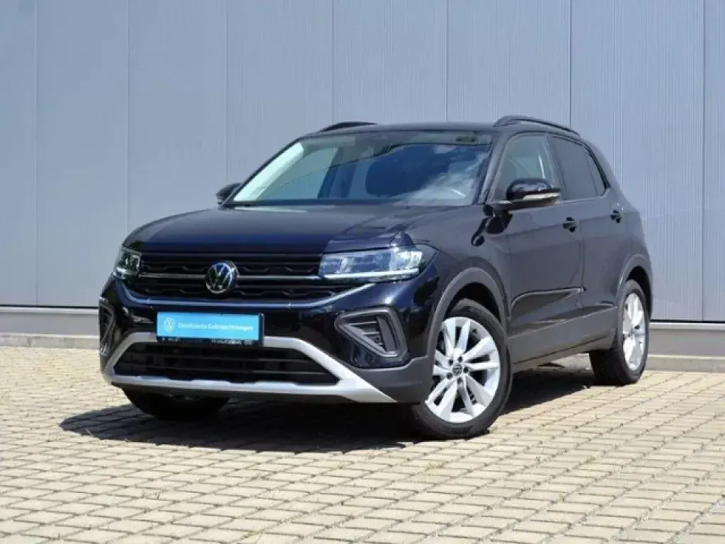 Gebraucht VW T-Cross Life 116 PS (85 kW) 2024 Deep black perleffekt (metallic) SUV