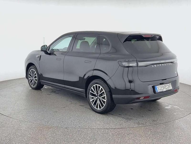 Neu Leapmotor B10 160 kW (218 PS) 2025 Schwarz SUV