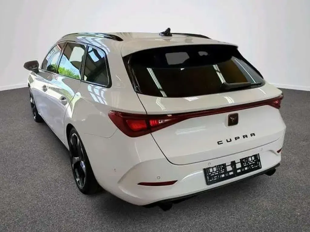 Gebraucht Cupra Leon 245 PS (180 kW) 2023 Weiß Kombi